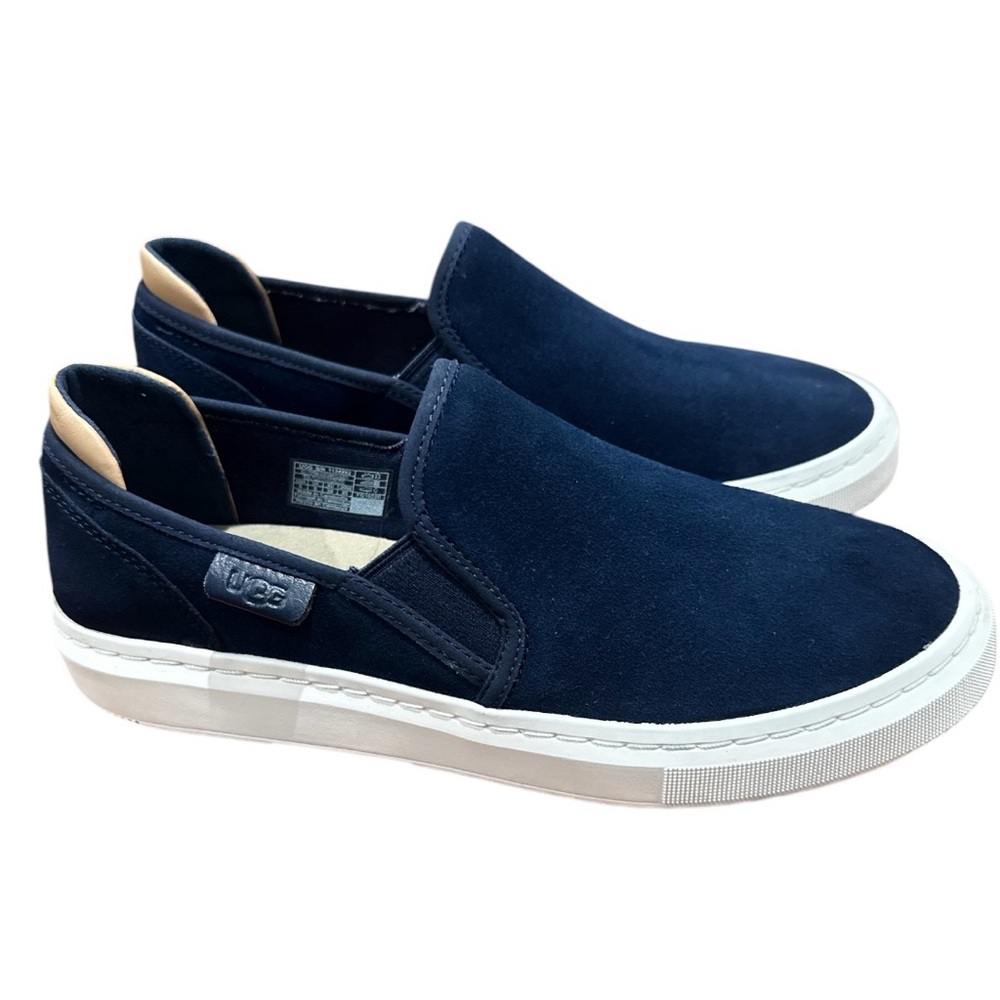 UGG Women’s Alameda Slip on Sneaker Navy Size 8